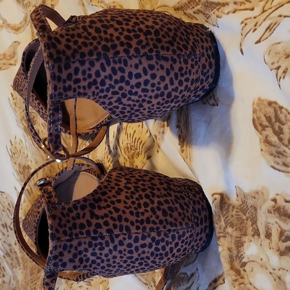 ASOS leopard flats - Picture 4 of 5